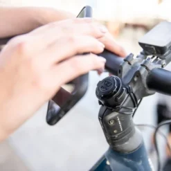 Zefal IPhone 11 Pro Bike Kit -Shiman Bicycle Shop 66044 zefal iphone 11 pro bike kit