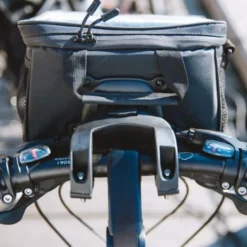 Zefal Handlebar Bag 7L -Shiman Bicycle Shop 66071 zefal handlebar bag 7l