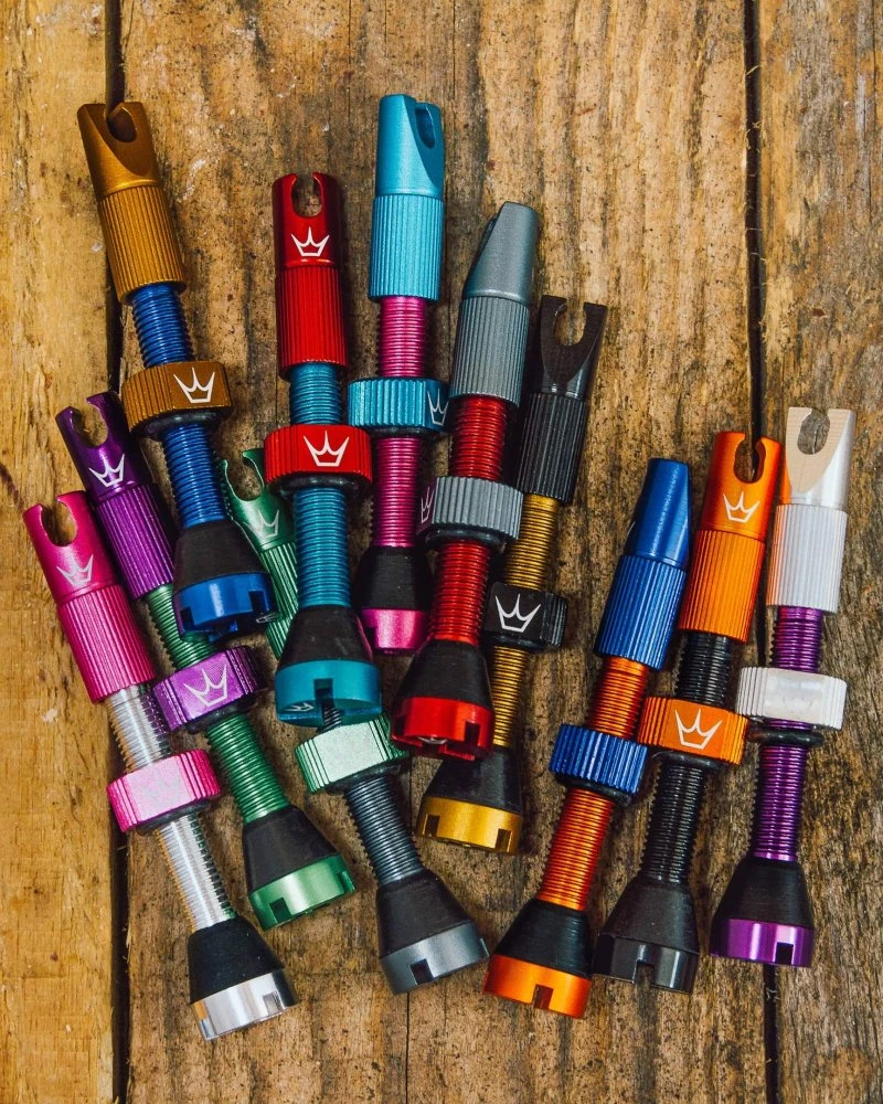 Peaty´s Chris King MK 2 Tubeless Valve Accessory Kit - Slate 2 Peaty´s Chris King MK 2 Tubeless Valve Accessory Kit - Slate - Image 2