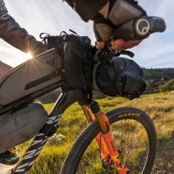 Topeak Frontloader Bikepacking Handlebar Bag -Shiman Bicycle Shop 71319 topeak frontloader bikepacking handlebar bag